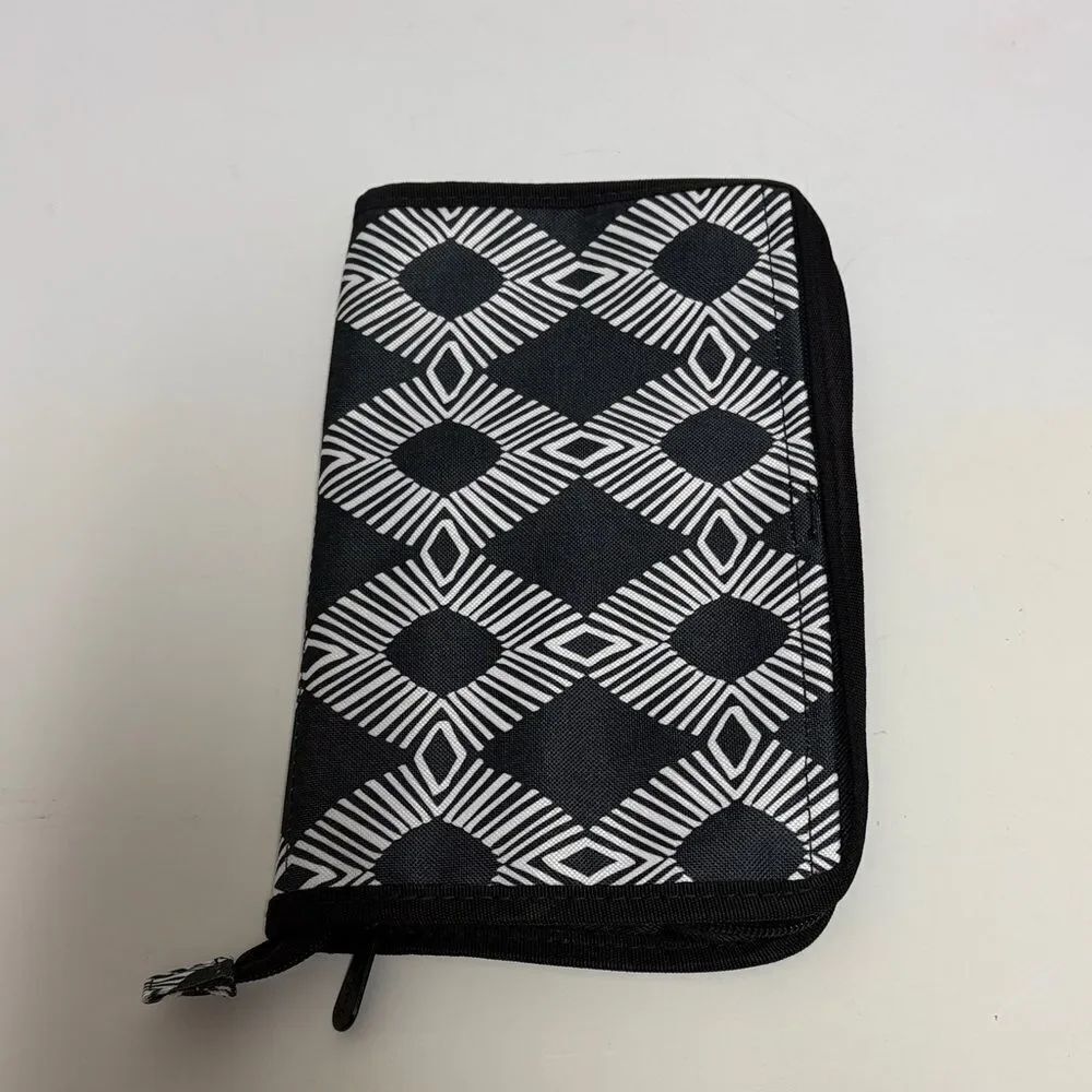 NWT Thirty-One Black and White Makeup Bag